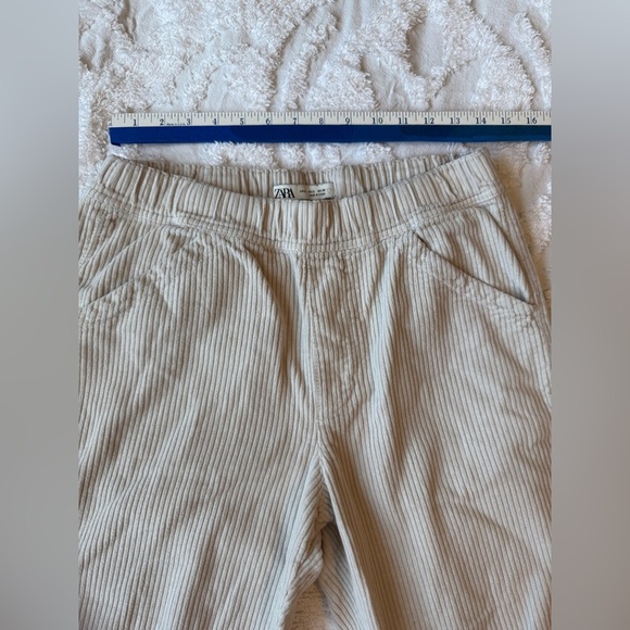 Zara woman’s Cream colored cropped courdoroy Size S with drawstring. - Picture 1 of 8